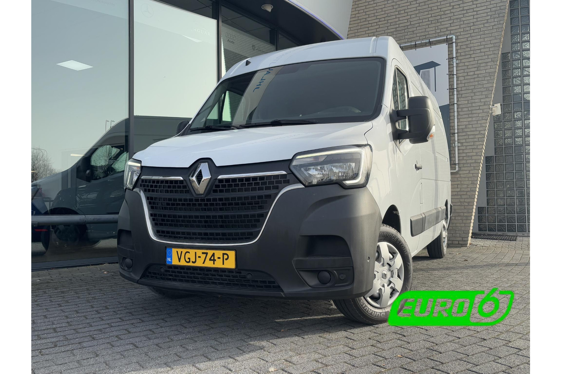 Renault Master T35 2.3 dCi 135 L2H2*A/C*CRUISE*NAVI*HAAK*CAM*